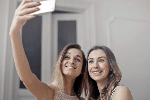 Nằm mơ thấy Bạn Cũ, Bạn Chết, Bạn Gái, Bạn Thân đánh số mấy?