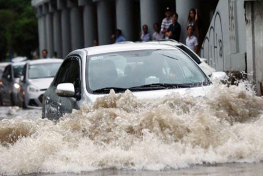 Nằm Mơ Thấy TRỜI MƯA Bão Lớn Ngập Nước Đánh Số Mấy Chuẩn Xác?