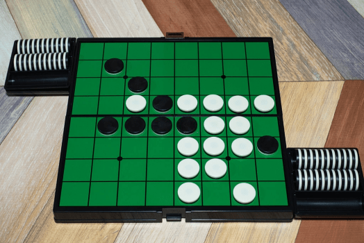 Luật chơi và cách chơi cờ Othello cơ bản cho người mới